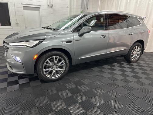 2023 Buick Enclave Premium AWD
