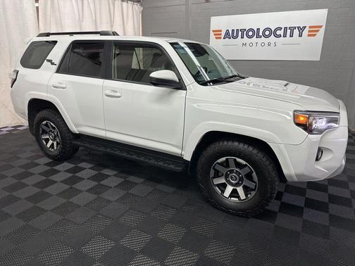 2023 Toyota 4Runner TRD Off Road