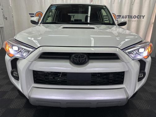 2023 Toyota 4Runner TRD Off Road