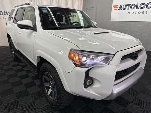 2023 Toyota 4Runner TRD Off Road