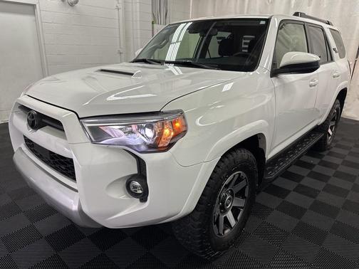 2023 Toyota 4Runner TRD Off Road