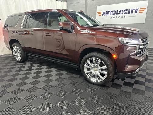2023 Chevrolet Suburban 4WD High Country