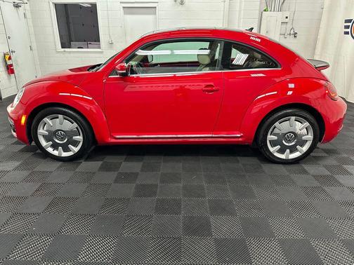 Tornado Red 2019 Volkswagen Beetle 2.0T SE