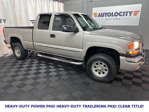 2004 GMC Sierra 2500 SLE H/D Extended Cab