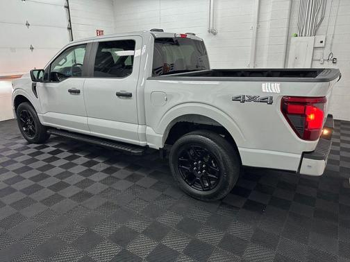 Avalanche 2024 Ford F-150 STX
