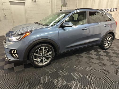 2021 Kia Niro Touring SE