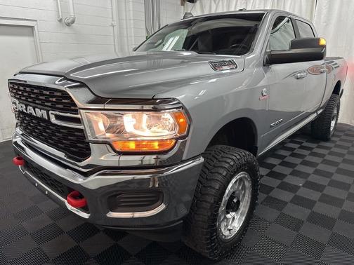 2022 RAM 2500 Big Horn Crew Cab 4x4 6'4' Box