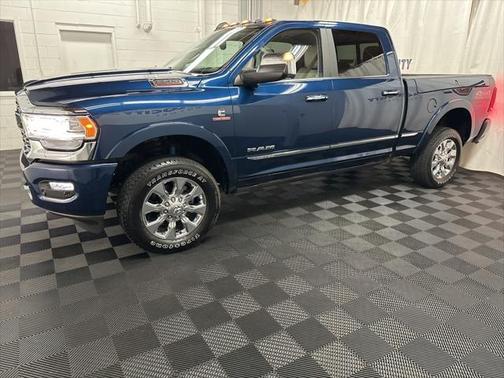 2022 RAM 2500 Limited Crew Cab 4x4 6'4' Box