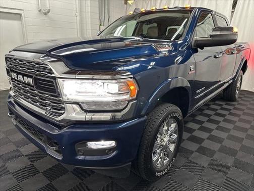 2022 RAM 2500 Limited Crew Cab 4x4 6'4' Box