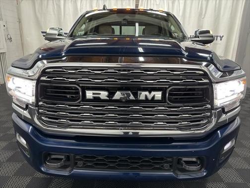 2022 RAM 2500 Limited Crew Cab 4x4 6'4' Box