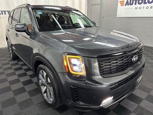 Gravity Grey 2022 Kia Telluride SX