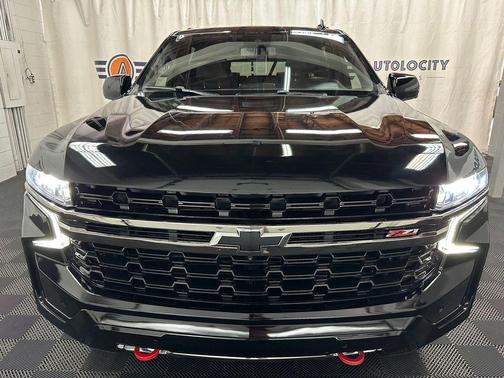 Black 2023 Chevrolet Suburban 4WD Z71