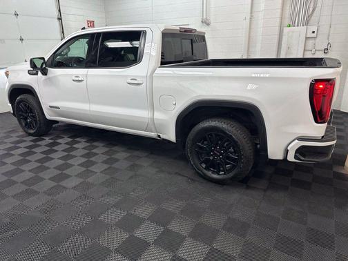 Summit White 2025 GMC Sierra 1500 Elevation