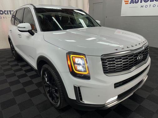 Glacial White Pearl 2021 Kia Telluride SX
