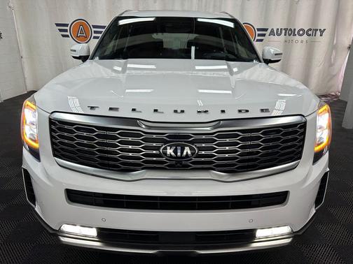 Glacial White Pearl 2021 Kia Telluride SX
