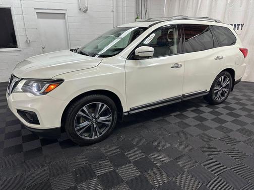 Pearl White Tricoat 2019 Nissan Pathfinder Platinum