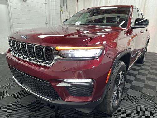 Velvet Red Pearlcoat 2024 Jeep Grand Cherokee 4xe Base