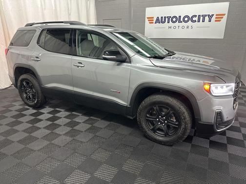 2023 GMC Acadia AWD AT4