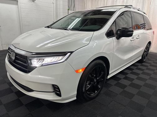 2024 Honda Odyssey Sport