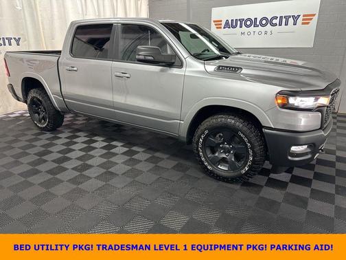 2025 RAM 1500 Warlock Crew Cab 4x4 5'7' Box
