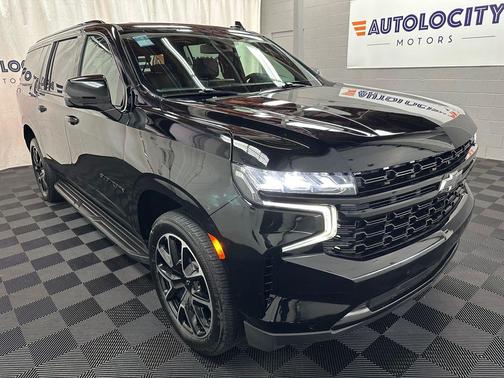 Black 2023 Chevrolet Suburban RST