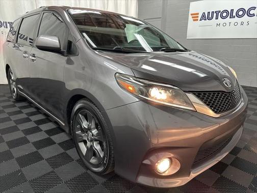 2015 Toyota Sienna SE