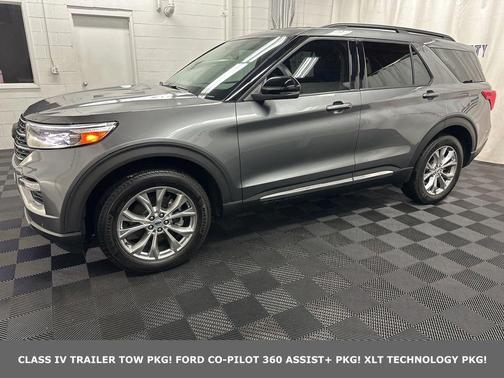 Carbonized Gray Metallic 2024 Ford Explorer XLT