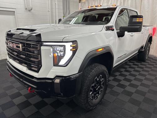 2024 GMC Sierra 2500 AT4X