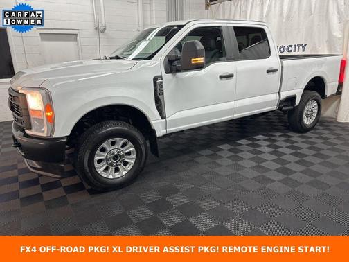 Oxford White 2023 Ford F-350 XL