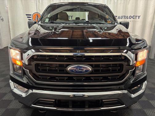 Agate Black Metallic 2023 Ford F-150 XLT