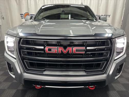 2023 GMC Yukon XL 4WD AT4