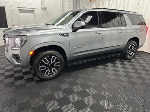 2023 GMC Yukon XL 4WD AT4
