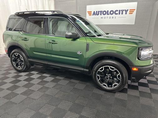 Eruption Green Metallic 2025 Ford Bronco Sport Outer Banks