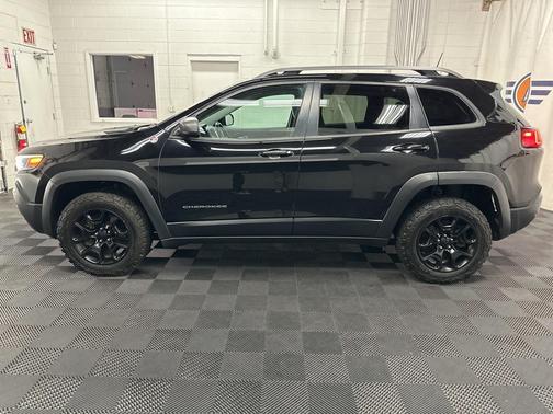 2020 Jeep Cherokee Trailhawk