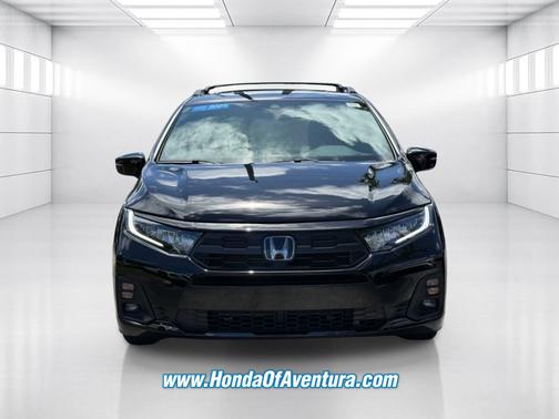 Crystal Black Pearl 2025 Honda Odyssey