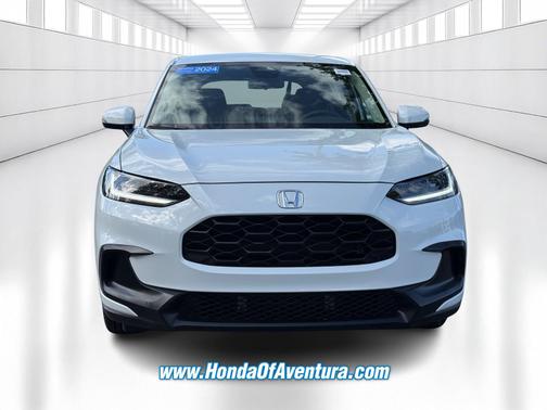Platinum White Pearl 2024 Honda HR-V