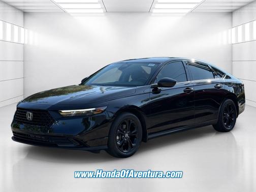 Crystal Black Pearl 2025 Honda Accord