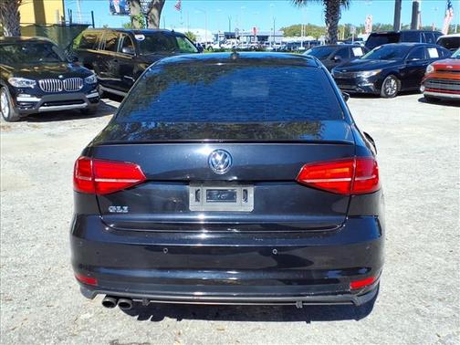 2017 Volkswagen Jetta 2.0T GLI