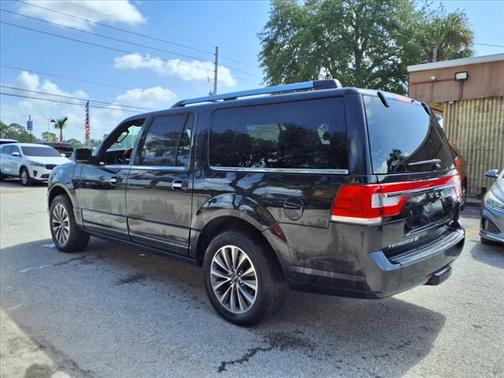 2015 Lincoln Navigator Base
