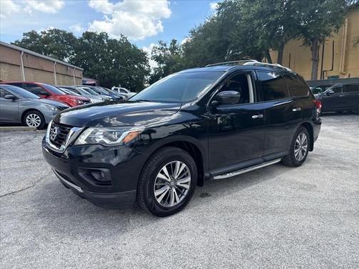 2020 Nissan Pathfinder SL