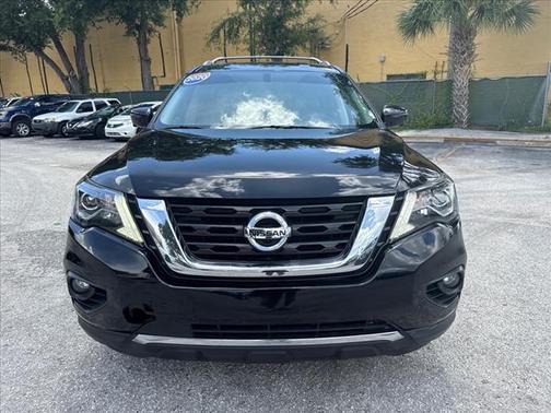 2020 Nissan Pathfinder SL