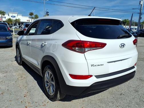 2018 Hyundai TUCSON SE