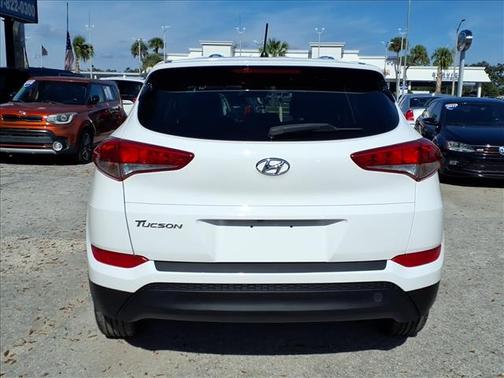 2018 Hyundai TUCSON SE