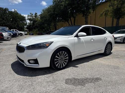 2018 Kia Cadenza Premium