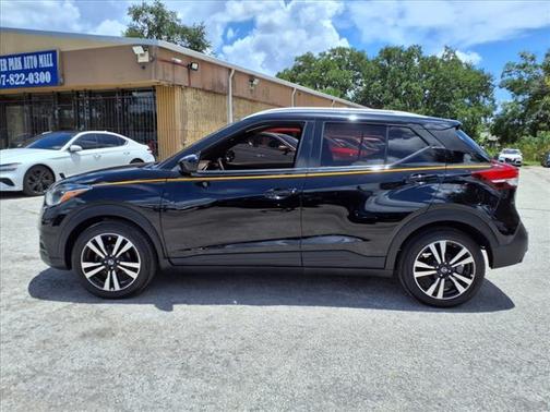 2020 Nissan Kicks SV