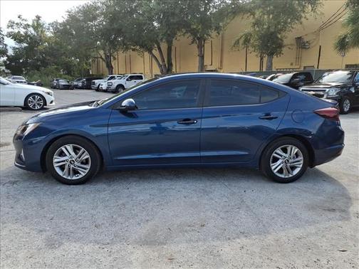 2020 Hyundai ELANTRA SE