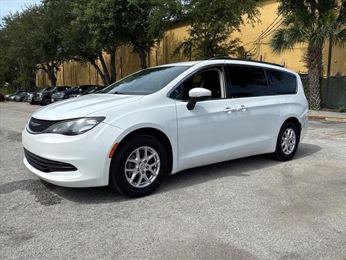 2020 Chrysler Voyager LXI