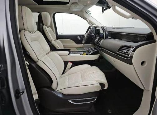 2020 Lincoln Navigator L Black Label