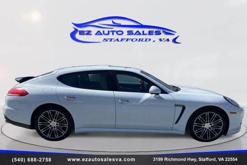 2016 Porsche Panamera Edition