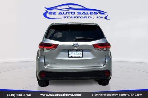 Silver 2019 Toyota Highlander XLE